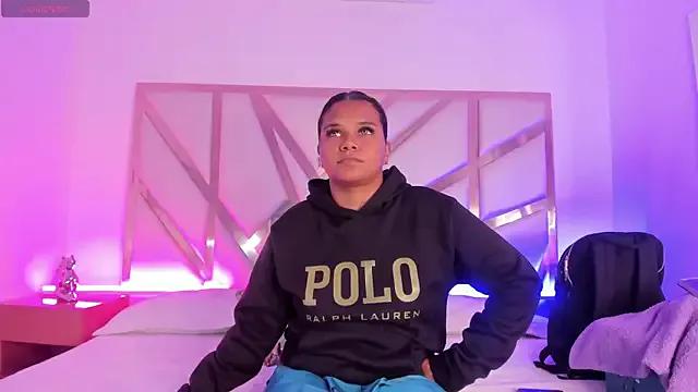 Naked Carolina_Evanss wants you to fuck her body now Carolina_Evanss from StripChat