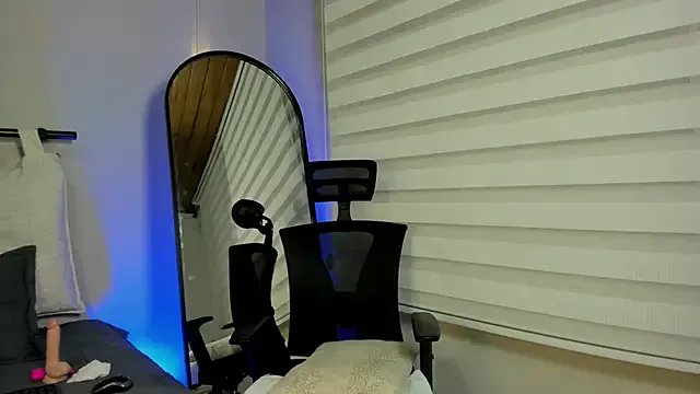 cherry_bunnyx from StripChat