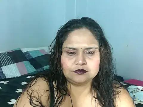 Discover cute performer Clover_spice21 clover_spice21 from StripChat