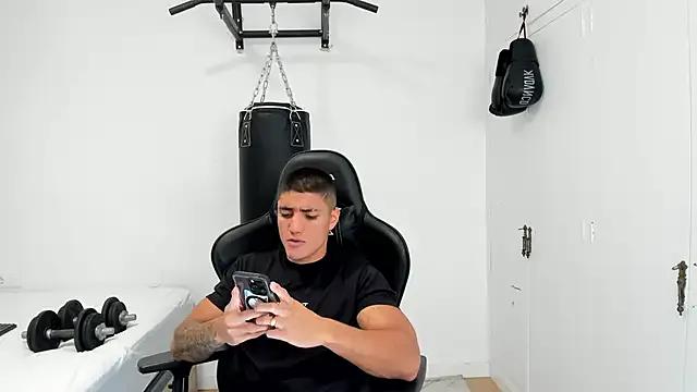 Explore sexy stripper Dan01_ dan01_ from StripChat