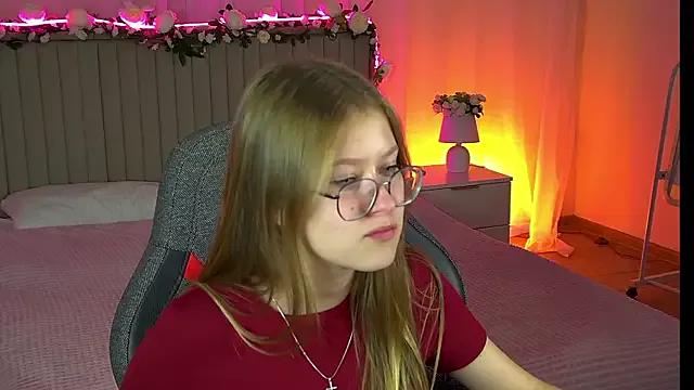 EveMundie from StripChat