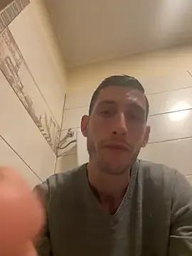 Gionnytav from StripChat