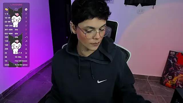 Explore cute performer Gooddess_isis gooddess_isis from StripChat