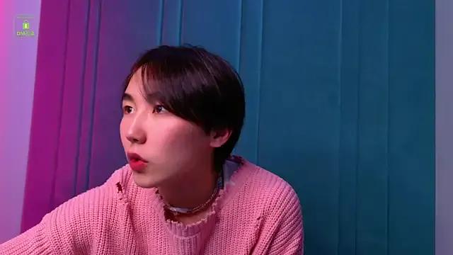 Naked HeejinWang wants you to fuck his body now HeejinWang from StripChat