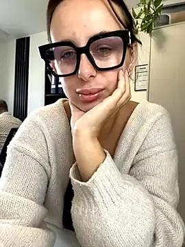 Sexy Hii_Lolla wants you to fuck their body now Hii_Lolla from StripChat