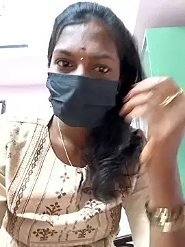 Honey_rosetamil from StripChat