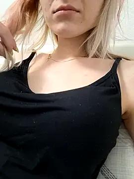 Masturbate to StripChat's JuliBant666 JuliBant666 from StripChat