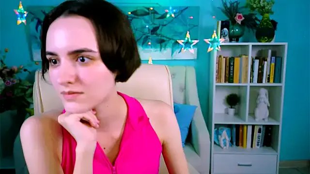 KateWillows from StripChat