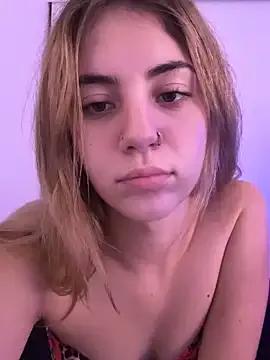 katiesxoxo3 from StripChat