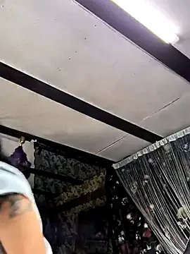 KikiXRed from StripChat