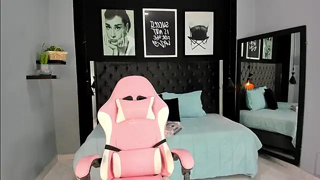 Try 23 years old kitty_collins_ from StripChat kitty_collins_ from StripChat