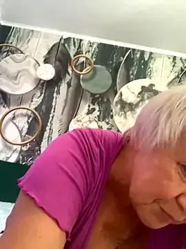 Watch Laura_Millf, she wants to masturbate for you Laura_Millf from StripChat