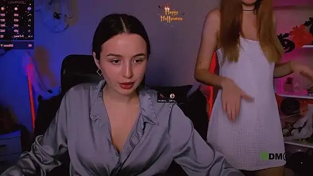 leslie_bird from StripChat