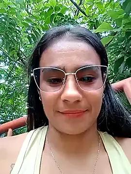 Masturbate to Leslly_, they want to masturbate for you Leslly_ from StripChat