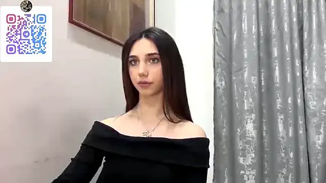 LinaMour from StripChat