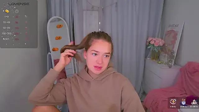 Discover sweet stripper LovelyJessie LovelyJessie from StripChat