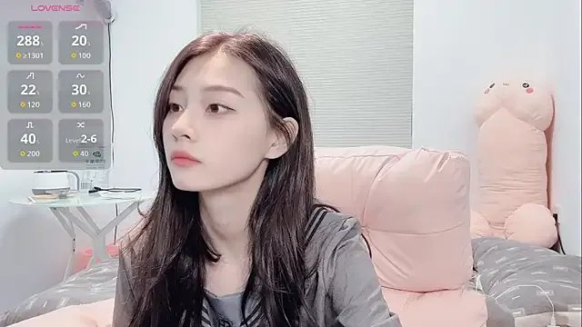 lris-Beauty from StripChat