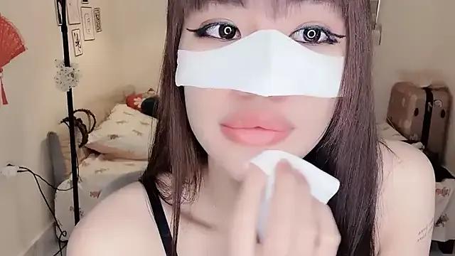 Naked MaiLiiil wants you to fuck her body now MaiLiiil from StripChat