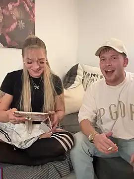 Discover naked stripper NickyGold_Official NickyGold_Official from StripChat