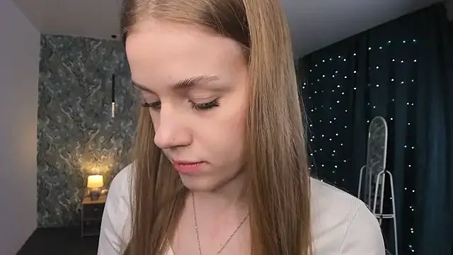 OdellaFrake from StripChat