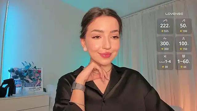 Discover naked performer Oh_My_Dianee Oh_My_Dianee from StripChat