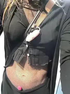 pink-mai from StripChat