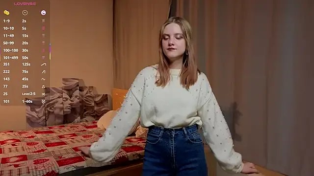 RennaHettes from StripChat