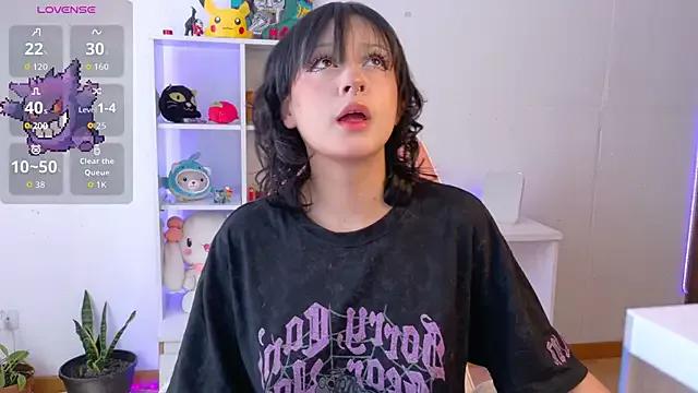 Sallie_Doll from StripChat