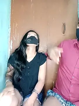 Suhani512 from StripChat