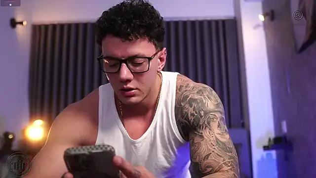 Masturbate to Thomas_Falcon, he wants to masturbate for you Thomas_Falcon from StripChat