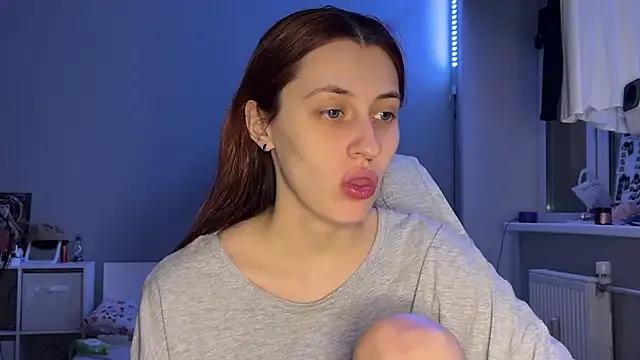 Discover 23 years old Uniarten from StripChat Uniarten from StripChat