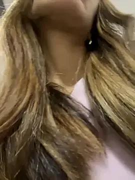 zoe_storm from StripChat